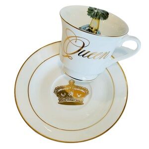 Queen tea cup and sauce